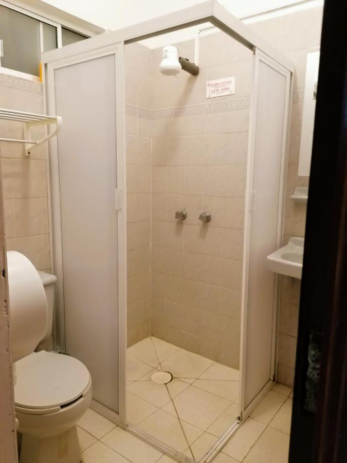 Casa Adriana VIP Backpackers Hostel Puerto Vallarta Ruang foto